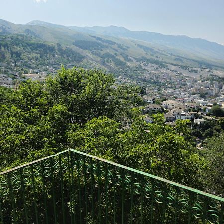 Traditional House Shapllo Gjirokastër Extérieur photo